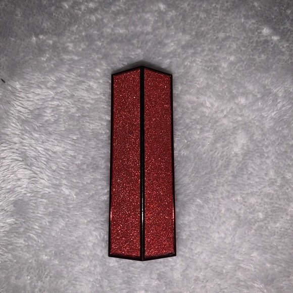 Lipstick - Picture 2 of 3